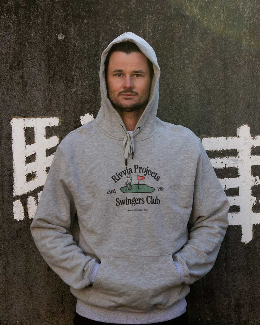 Polerón Rivvia Projects Swingers Club Gris