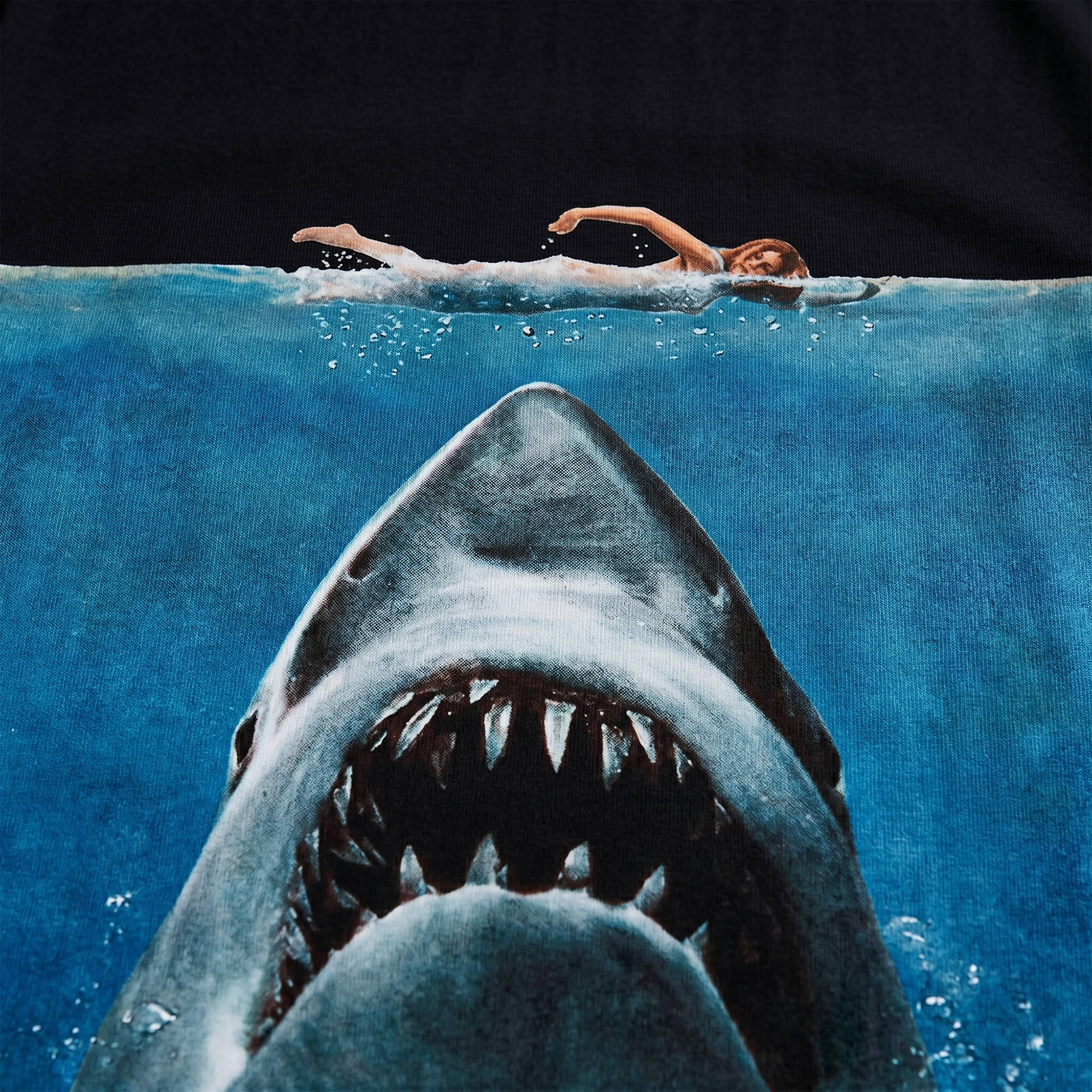 Polera DARK SEA Movie Poster - Tee Black